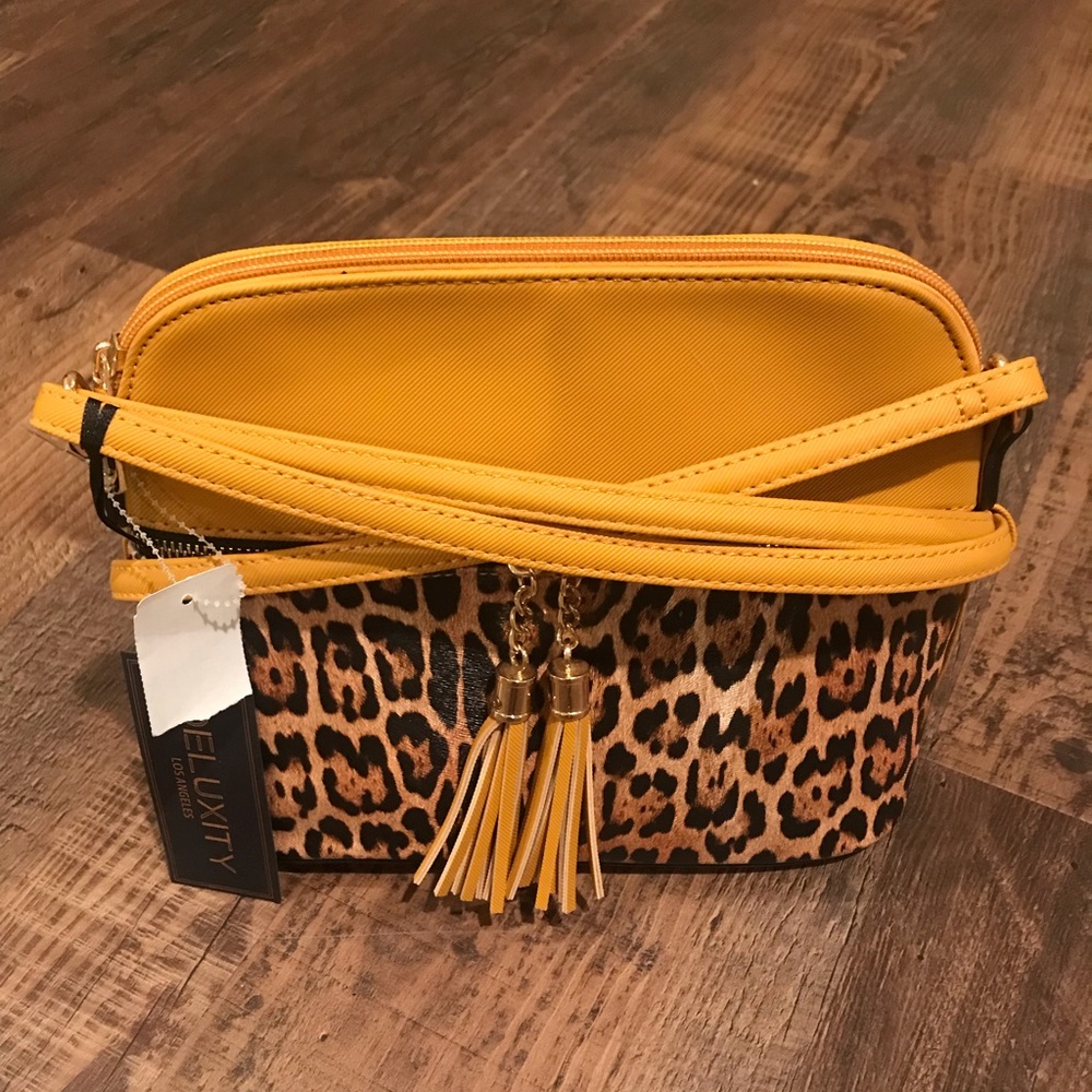 Deluxity Los Angeles Crossbody Bag